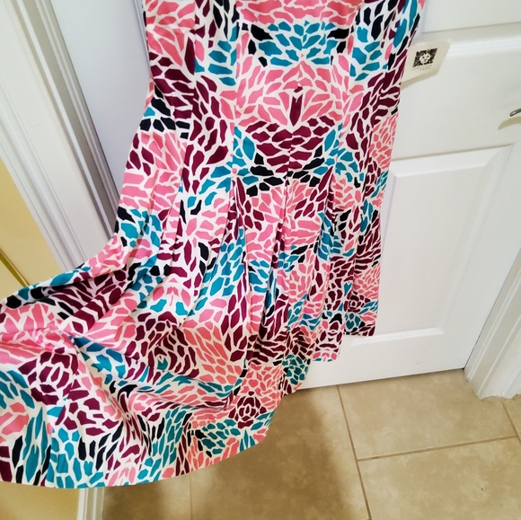 Dress - Picture 3 of 6